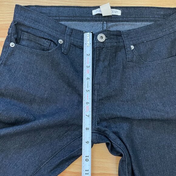 Forever 21 Skinny Jeans  Dark Blue  Size: US 27.  EU 38 - Picture 6 of 7
